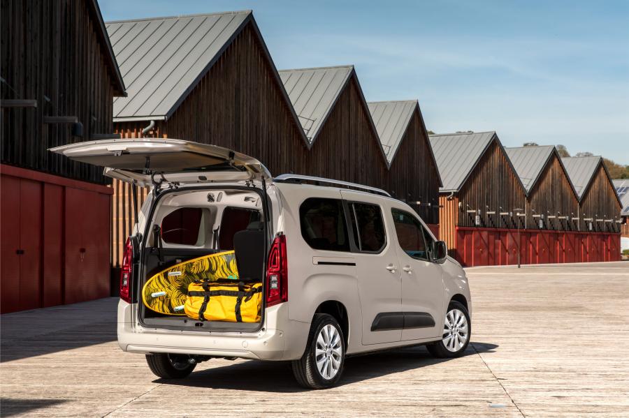  Opel Combo Life XL Turbo D 2018 года  (фото 11 из 30)
